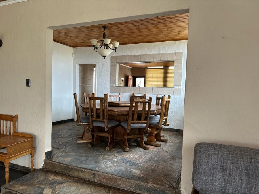 6 Bedroom Property for Sale in Hartbeesfontein North West